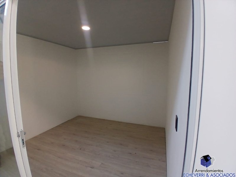 Local disponible para Arriendo en Envigado Central Foto numero 1