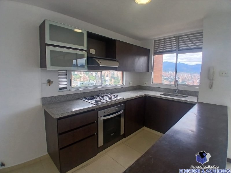 Apartamento disponible para Arriendo en Medellín con un valor de $4,600,000 código 8093