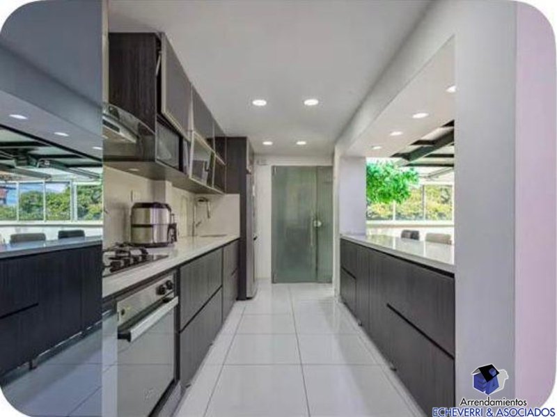 Apartamento disponible para Venta en Medellín Laureles Foto numero 1
