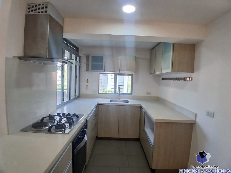 Apartamento disponible para Arriendo en Envigado Loma De Las Brujas Foto numero 1