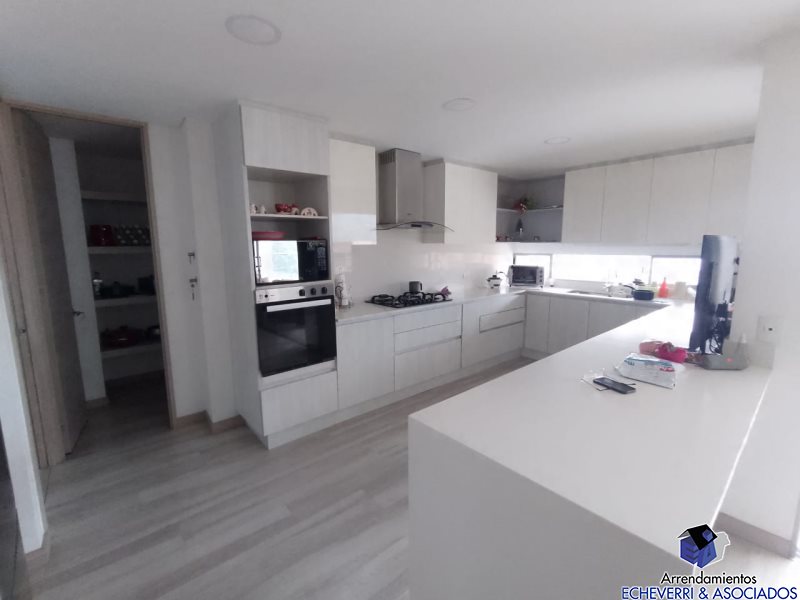 Apartamento disponible para Arriendo en Envigado Loma De Las Brujas Foto numero 1