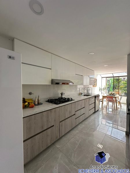 Casa disponible para Venta en Medellín El Poblado Foto numero 1