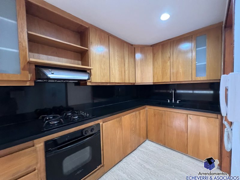 Apartamento disponible para Ambos en Medellín con un valor de $5,500,000 - $880,000,000 código 7337
