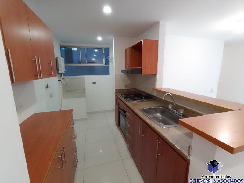 Apartamento disponible para Arriendo en Envigado con un valor de $3,500,000 código 7857