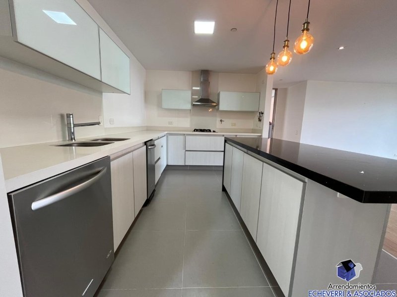 Apartamento disponible para Arriendo en Envigado El Esmeraldal Foto numero 1