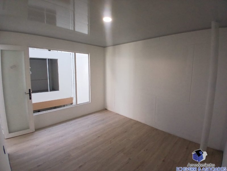 Local disponible para Arriendo en Envigado Central Foto numero 1