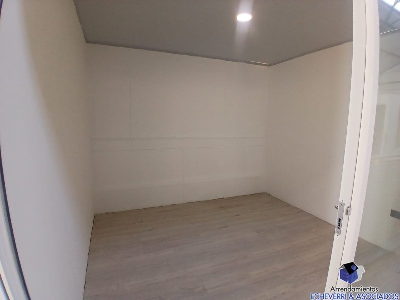 Local disponible para Arriendo en Envigado Central Foto numero 1