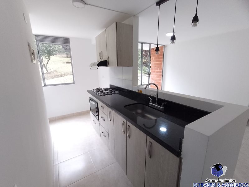 Apartamento disponible para Arriendo en Envigado La Cuenca Foto numero 1