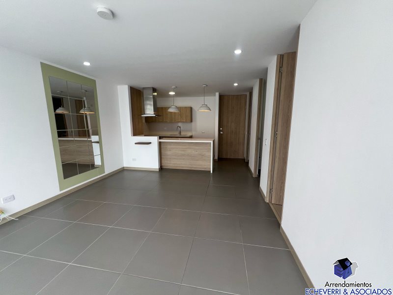 Apartaestudio disponible para Arriendo en Envigado Loma Del Escobero Foto numero 1