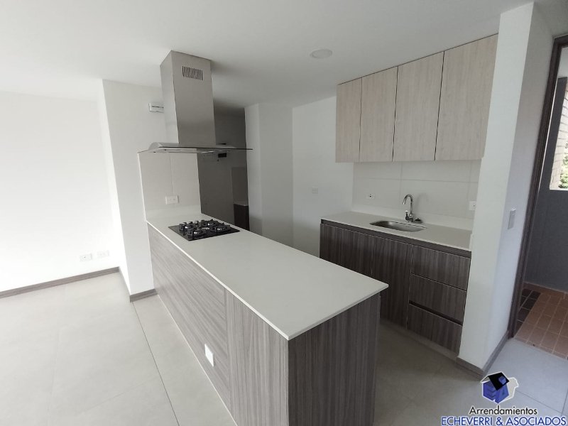 Apartamento disponible para Arriendo en Envigado Camino Verde Foto numero 1