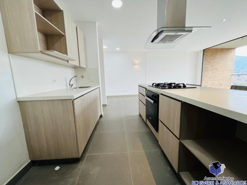 Apartamento disponible para Ambos en Envigado Zuñiga Foto numero 1