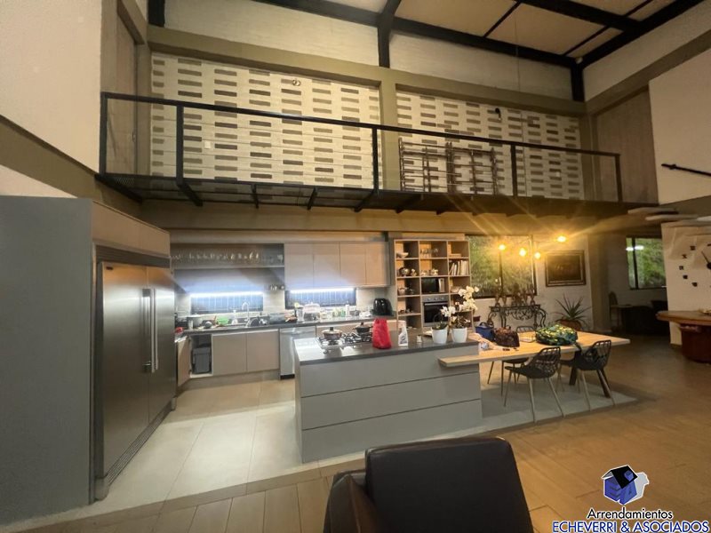 Casa disponible para Ambos en Envigado Las Palmas Foto numero 1