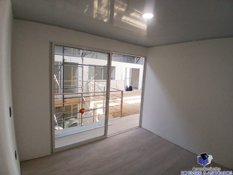 Local disponible para Arriendo en Envigado Central Foto numero 1