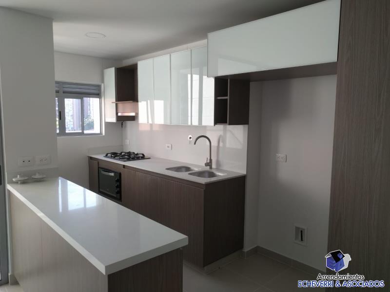 Apartamento disponible para Arriendo en Envigado La Intermedia Foto numero 1