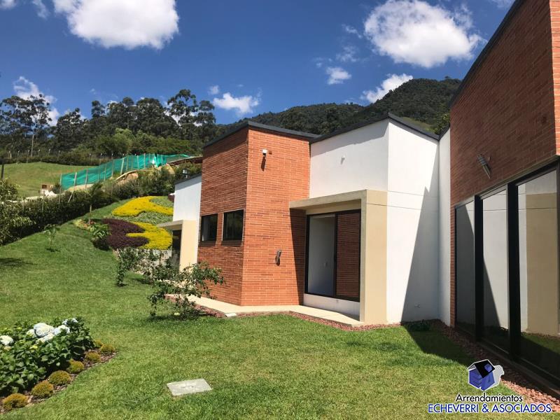 Casa disponible para Venta en Envigado Loma Del Escobero Foto numero 1